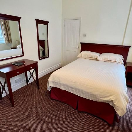 Calverts Hotel - Newport, Isle Of Wight Экстерьер фото